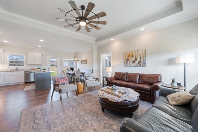 2057 Halls Mill Rd, Unionville, TN 37180