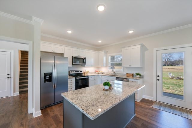 2057 Halls Mill Rd, Unionville, TN 37180