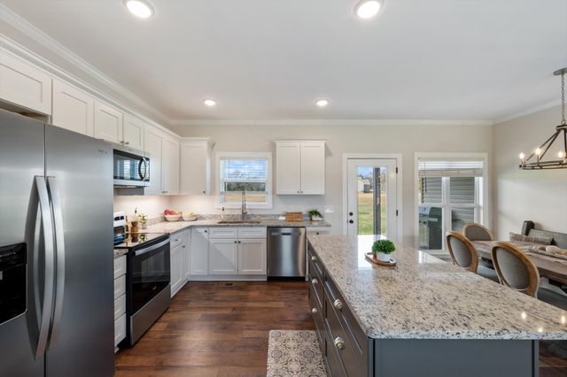 2057 Halls Mill Rd, Unionville, TN 37180