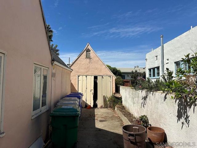 526 Genter Street, La Jolla, CA 92037