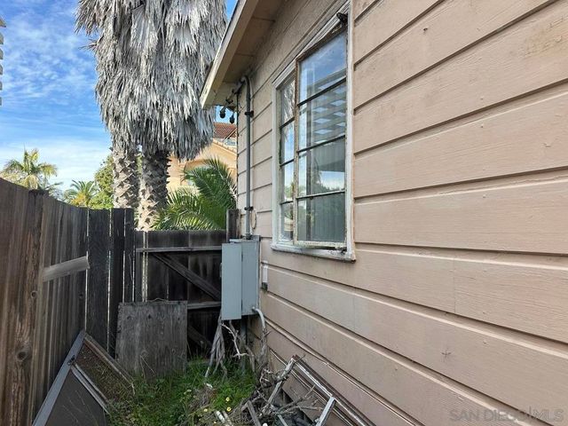 526 Genter Street, La Jolla, CA 92037