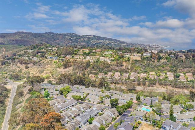 8087 Caminito Mallorca, La Jolla, CA 92037