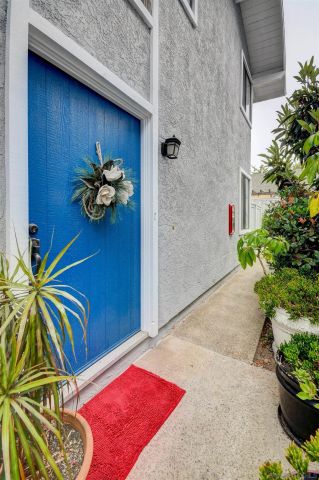 8087 Caminito Mallorca, La Jolla, CA 92037
