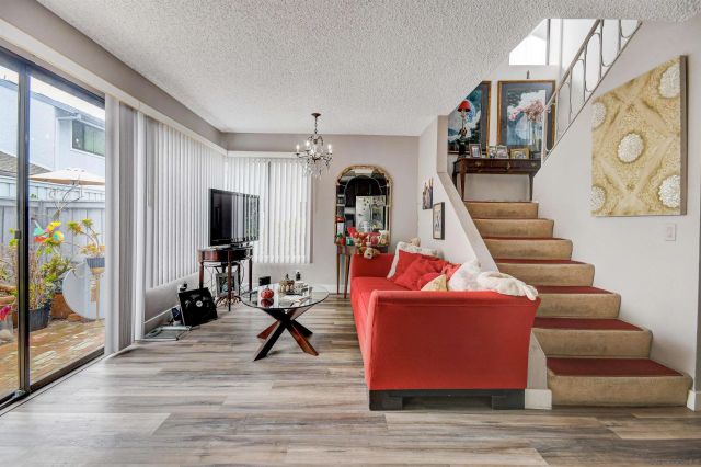8087 Caminito Mallorca, La Jolla, CA 92037