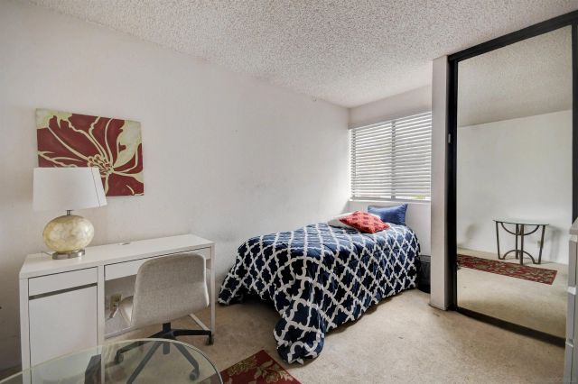 8087 Caminito Mallorca, La Jolla, CA 92037