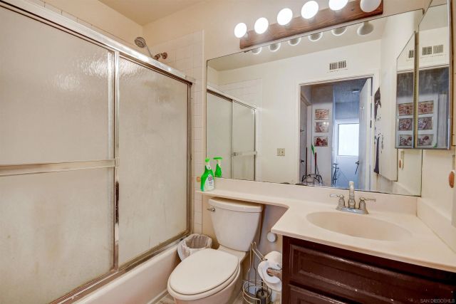 8087 Caminito Mallorca, La Jolla, CA 92037