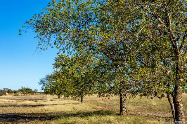 46 Fm 1621, Comfort, TX 78013