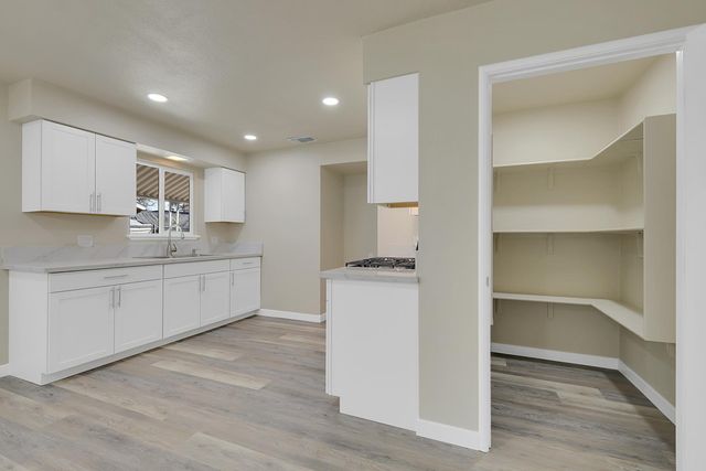 1820 Kenwood Way, Marysville, CA 95901