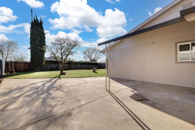 1820 Kenwood Way, Marysville, CA 95901