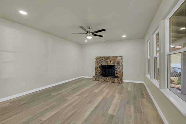 1820 Kenwood Way, Marysville, CA 95901