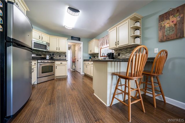 6748 East High Street, Lockport Town, NY 14094
