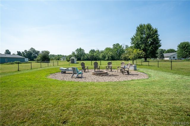 6748 East High Street, Lockport Town, NY 14094
