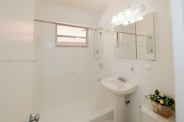 540 SW 60th Ave, Miami, FL 33144