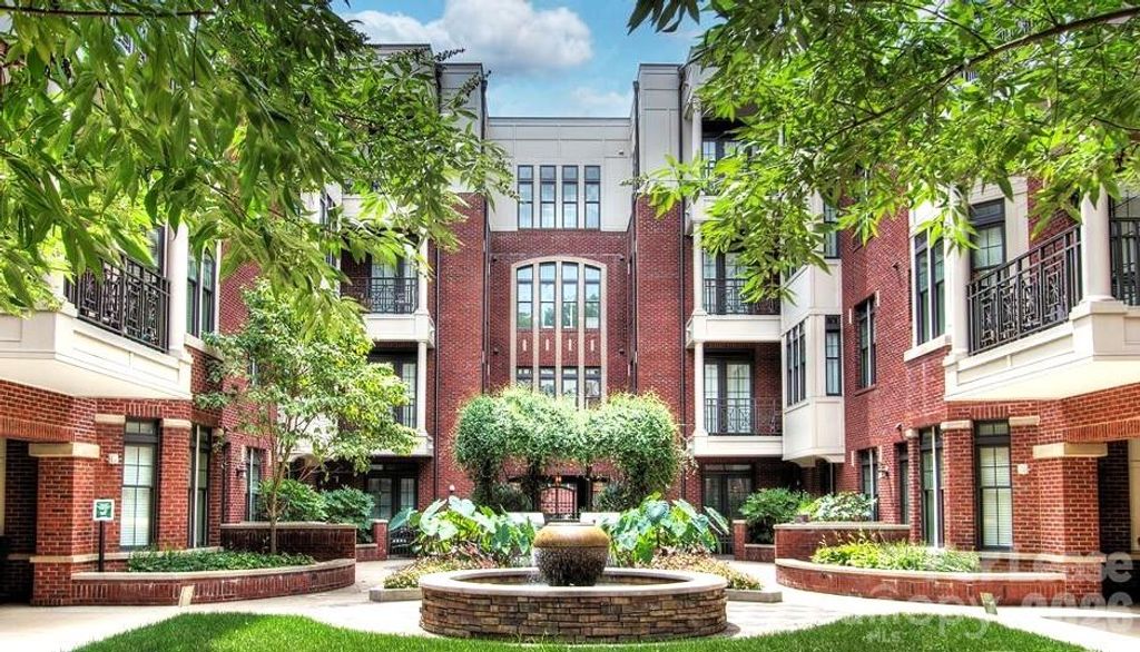 2810 Selwyn Avenue 126, Charlotte, NC 28209