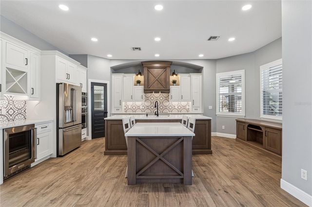 7611 EARLWOOD AVENUE, Mount Dora, FL 32757