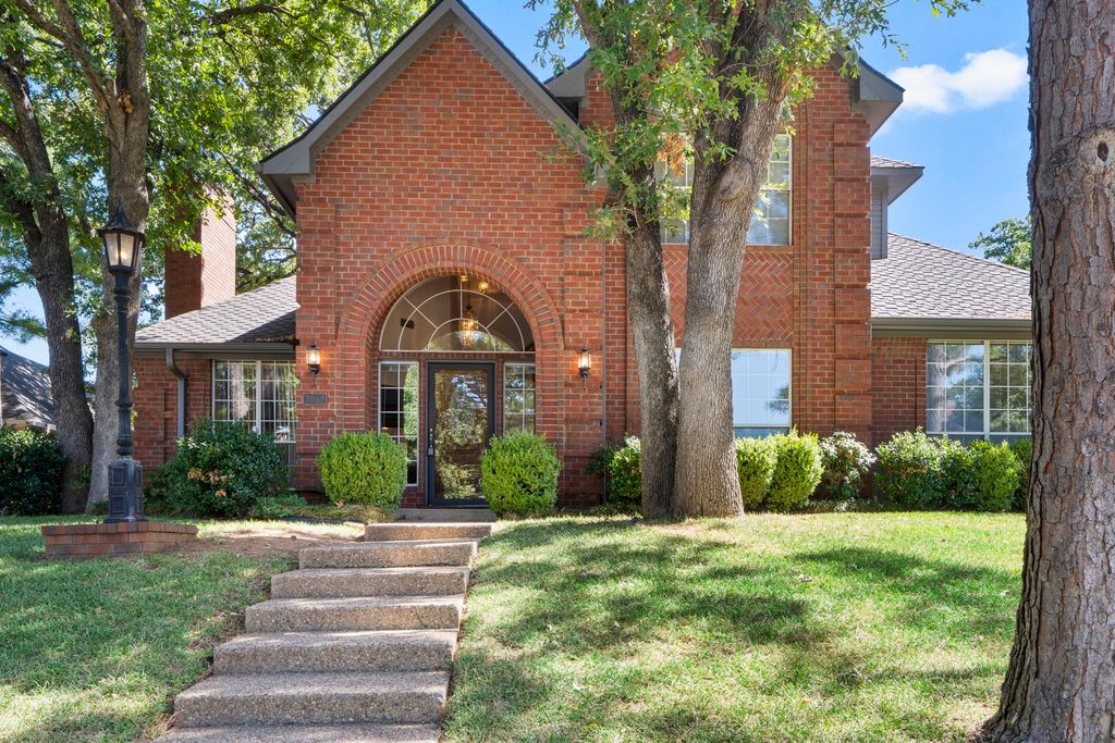 3052 Ridgeview Drive, Grapevine, TX 76051