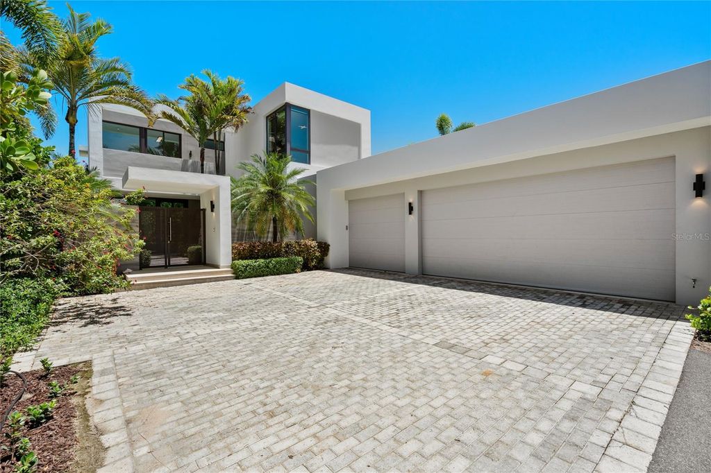 Image 1 of property listing at The Enclave 200 PLANTATION DRIVE 11, Dorado, PR 00646