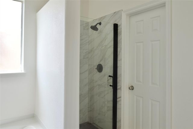 2023 Creek Run Drive, Pearland, TX 77584