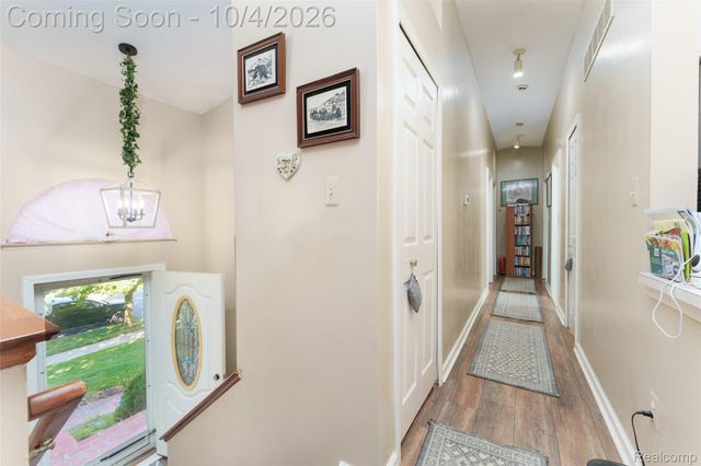 788 Stoney Drive, South Lyon, MI 48178