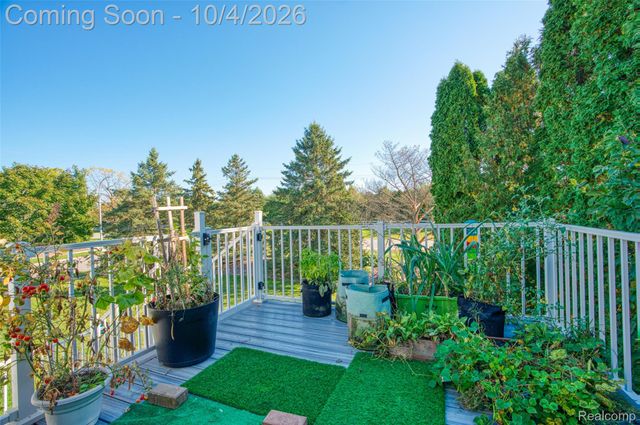 788 Stoney Drive, South Lyon, MI 48178