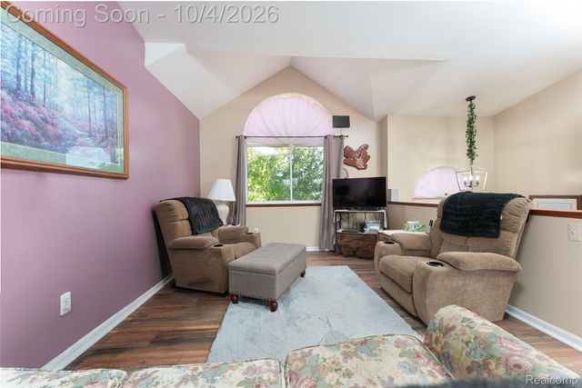 788 Stoney Drive, South Lyon, MI 48178