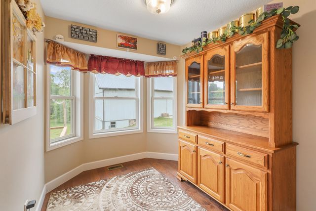 10426 Dutch Settlement Road, Marcellus, MI 49067