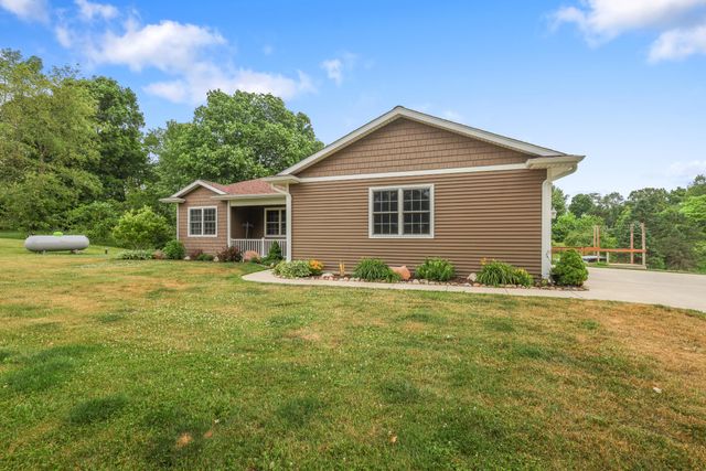 10426 Dutch Settlement Road, Marcellus, MI 49067