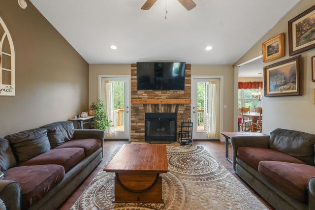 10426 Dutch Settlement Road, Marcellus, MI 49067