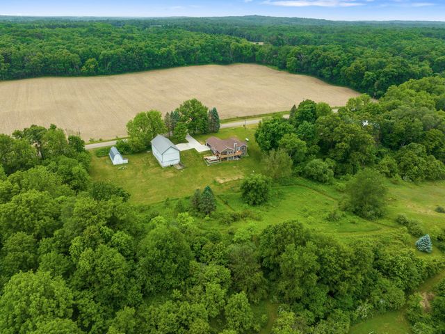 10426 Dutch Settlement Road, Marcellus, MI 49067