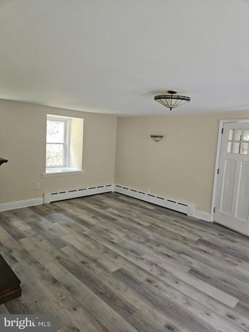 1405 OLD GLASGOW ST, Pottstown, PA 19464