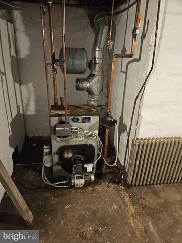 1405 OLD GLASGOW ST, Pottstown, PA 19464