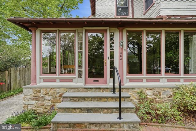 404 OAK LN, Wayne, PA 19087