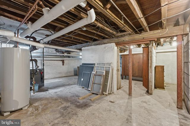 404 OAK LN, Wayne, PA 19087