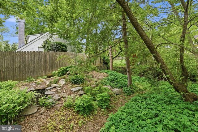 404 OAK LN, Wayne, PA 19087