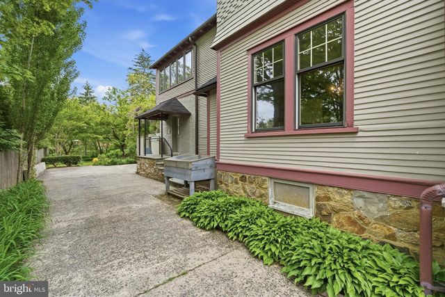 404 OAK LN, Wayne, PA 19087
