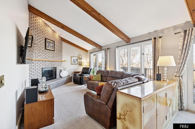 11328 Leavenworth Circle, Omaha, NE 68154