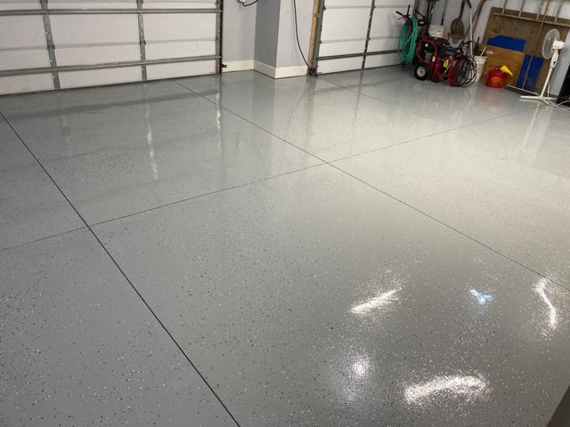 913 Mulberry Avenue NE, Montgomery, MN 56069