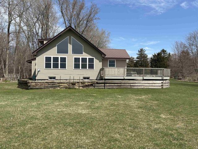 352 Canal Lane, North Hero, VT 05474