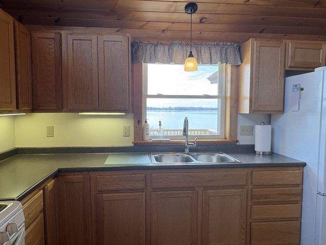 352 Canal Lane, North Hero, VT 05474