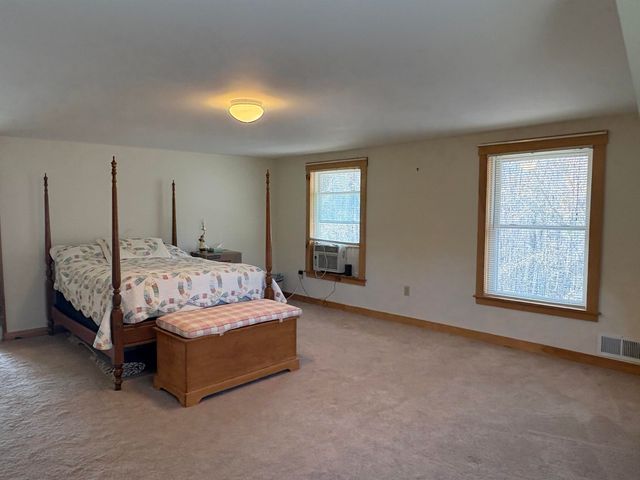 352 Canal Lane, North Hero, VT 05474