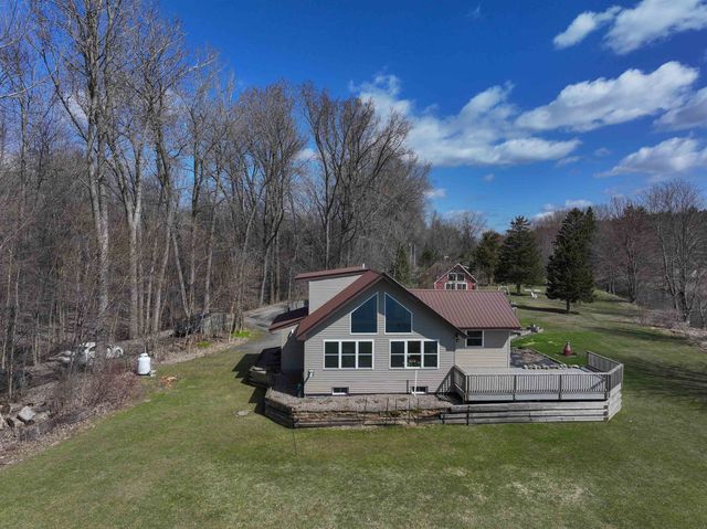 352 Canal Lane, North Hero, VT 05474