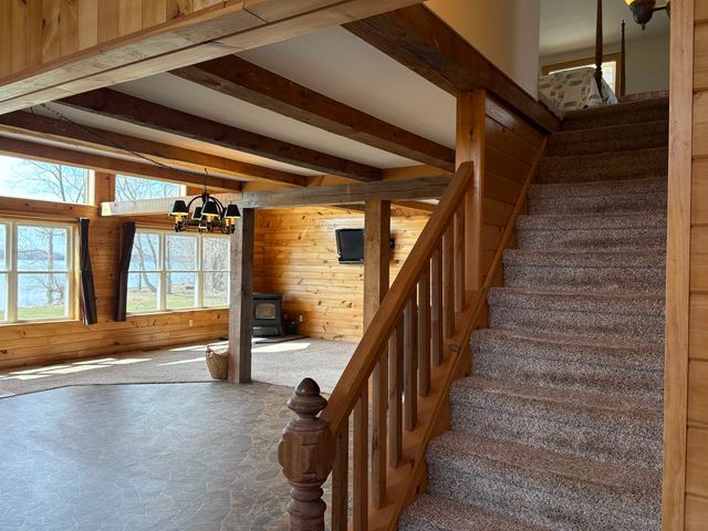 352 Canal Lane, North Hero, VT 05474