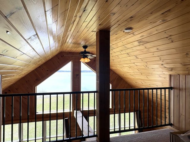 352 Canal Lane, North Hero, VT 05474