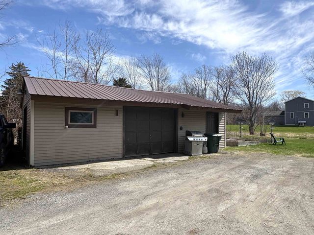 352 Canal Lane, North Hero, VT 05474