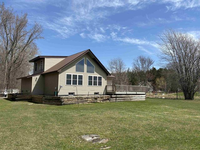 352 Canal Lane, North Hero, VT 05474