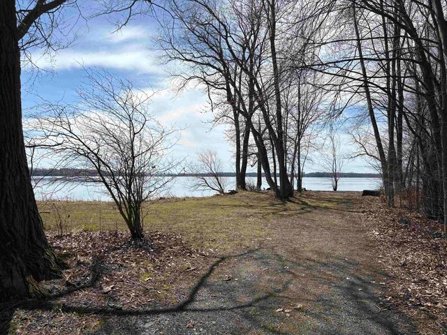 352 Canal Lane, North Hero, VT 05474