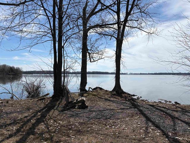 352 Canal Lane, North Hero, VT 05474