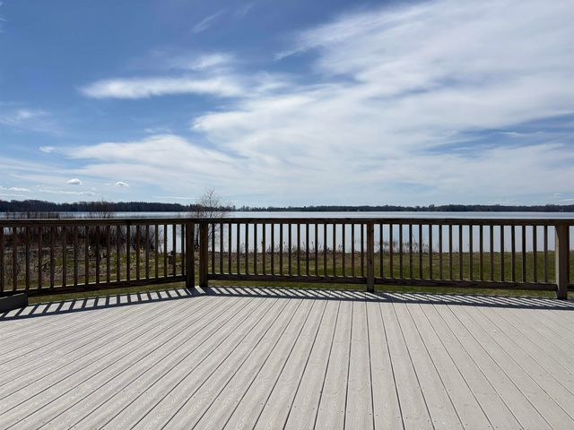 352 Canal Lane, North Hero, VT 05474