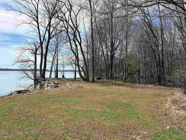 352 Canal Lane, North Hero, VT 05474