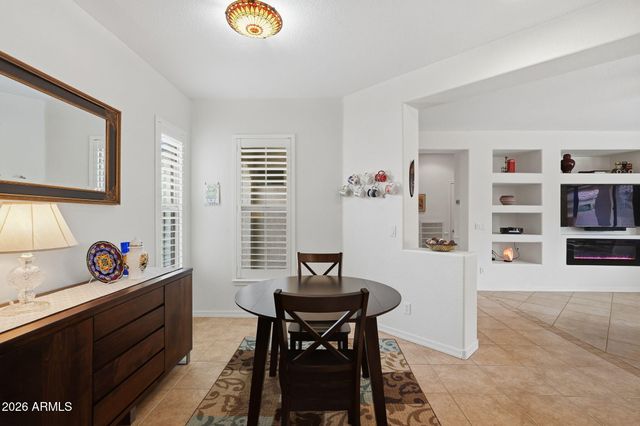 3063 E PEACH TREE Drive, Chandler, AZ 85249